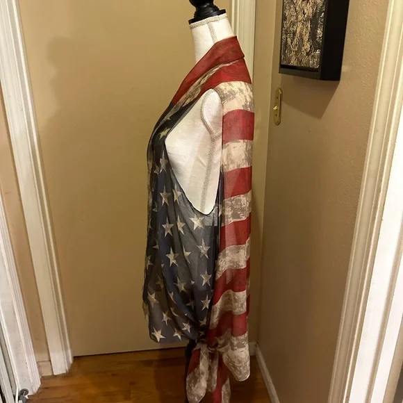 American flag scarf. One size fits most. - Picture 4 of 6
